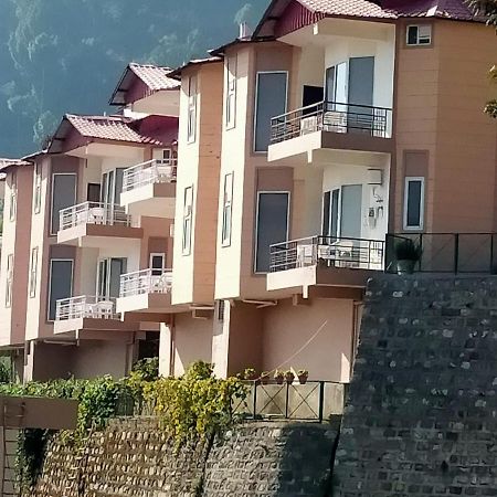 Amravati Resort Solan Exterior photo