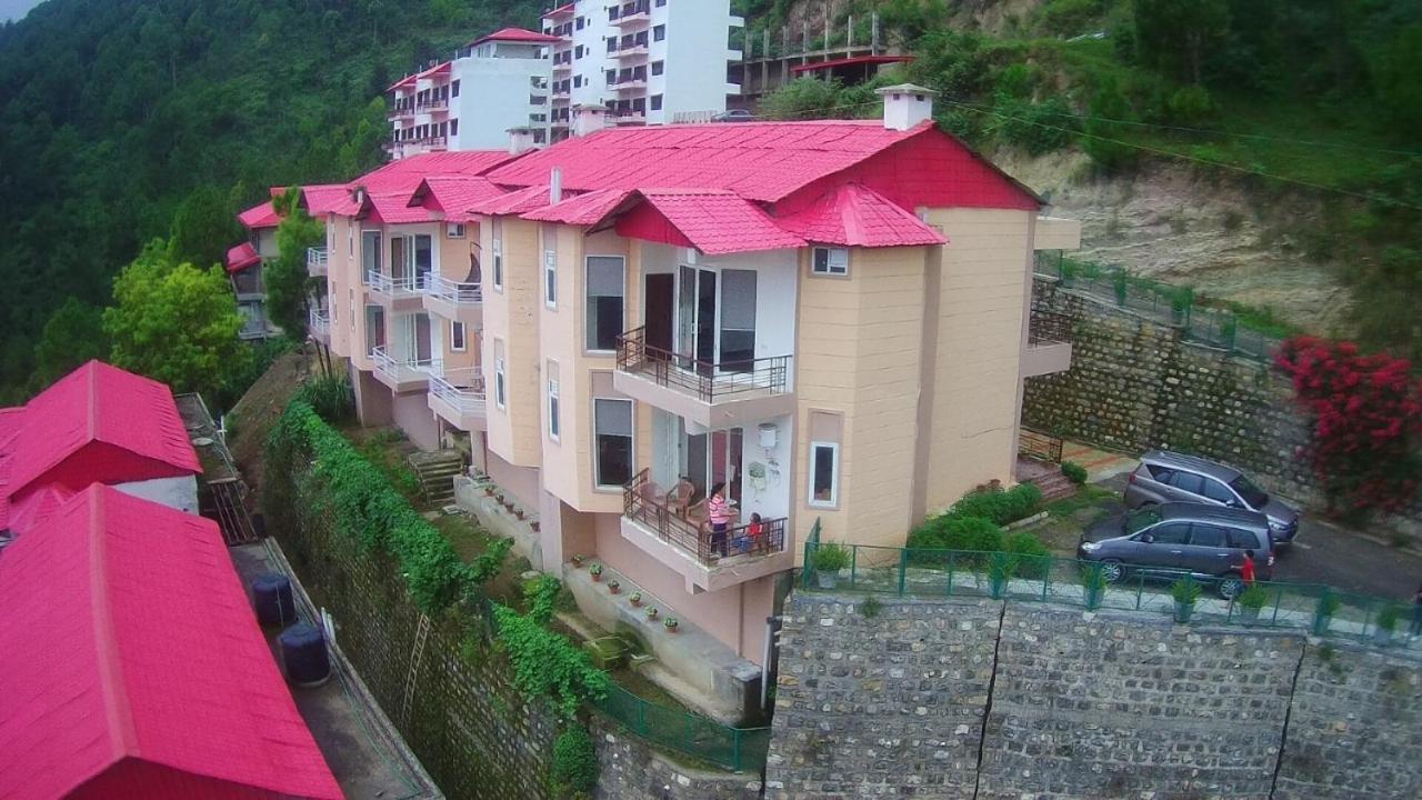 Amravati Resort Solan Exterior photo