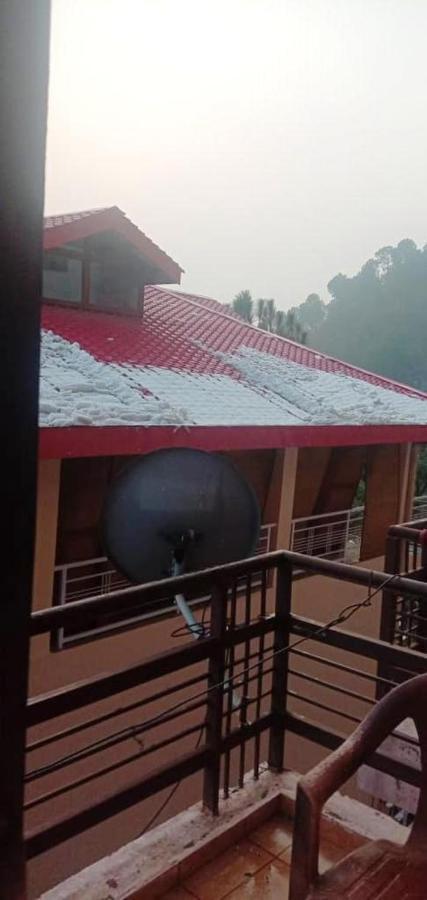 Amravati Resort Solan Exterior photo